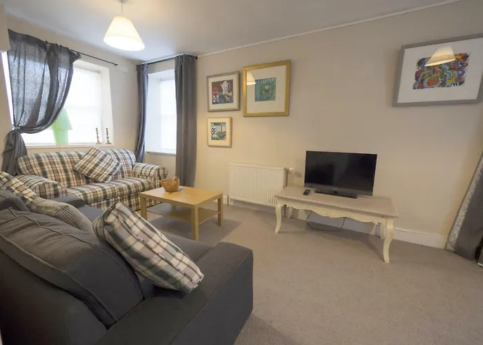 The Gallery Flat, 4 Tannage Brae